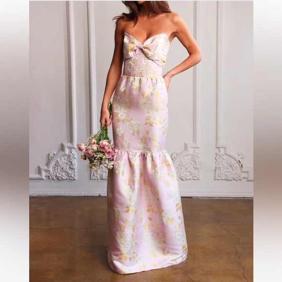 V. Chapman Dresses & Skirts - V. Chapman The Beth Dress in Light Lilac Baroque Floral 6